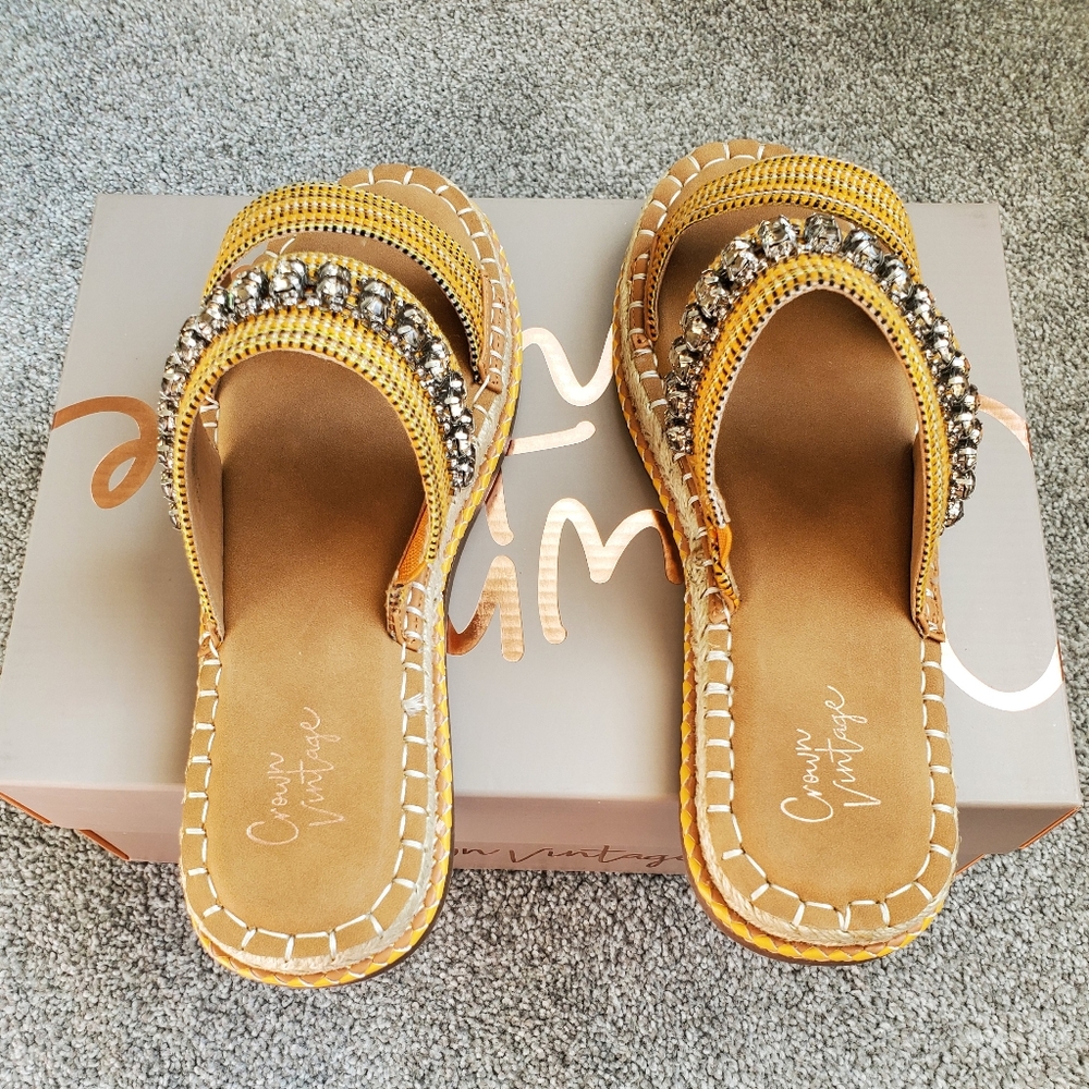 Crown vintage rhinestone slip on espadrilles, 8, yellow/ orange - Picture 11 of 12